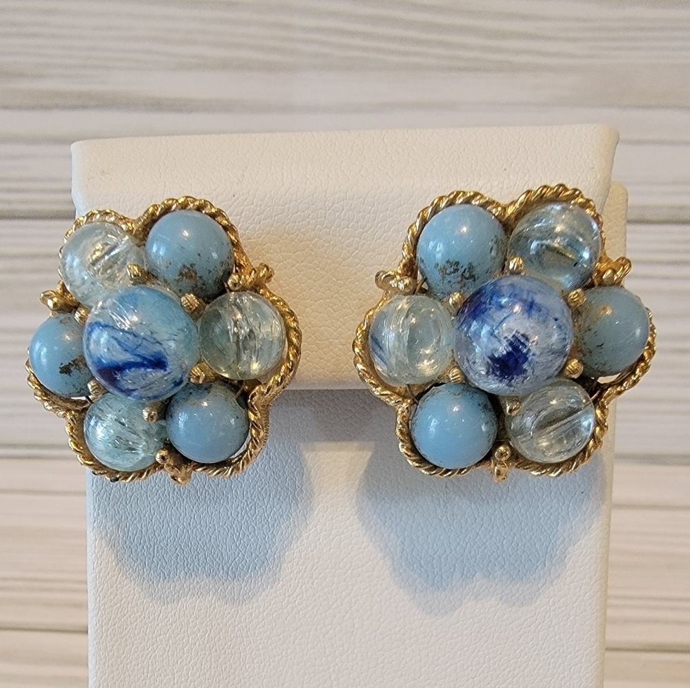 Vintage Blue Clear Bead Floral Cluster Gold Tone Clip On Earrings